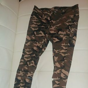Camo pants